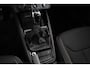 Skoda Kamiq 1.0 TSI 110 pk DSG Life Navigatie Apple Carplay/Android Auto Adaptieve Cruise Control Parkeersensor achter Verwarmde voorstoelen LED-verlichting voor Dakrail DAB
