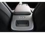 Volvo XC60 2.0 T6 Plug-in hybrid AWD Plus Black Edition | Panoramisch schuif-/ kanteldak | Harman Kardon | 360 graden camera | Stoel-/ stuurwielverwarming | Head-up display | Elektrisch verstelbare voorstoelen met geheugenfunctie | 21 inch. lichtmetalen velgen | Extra getint glas | Pilot assist | BLIS | Apple carplay/ Android auto