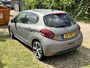 Peugeot 208 1.2i !!MOTORKAPOT!! Navigatie-Cr.contr-Clima-Panoramadak-Parkeersensoren-Lm17"velgen