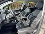 Peugeot 208 1.2i !!MOTORKAPOT!! Navigatie-Cr.contr-Clima-Panoramadak-Parkeersensoren-Lm17"velgen