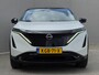Nissan Ariya Advance 91 kWh / SOH 100% / Fabrieksgarantie tot 04-2028 / All season banden / CCS snelladen / Head Up Display / Elektrische achterklep / Warmtepomp / Stuur- Stoel & Voorruit verwarming / Rondomzicht camera / Adaptief cruise control / Bose Audio Systeem /