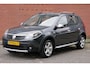 Dacia Sandero stepway 1.6 . airco trekhaak. zeer mooi