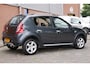 Dacia Sandero stepway 1.6 . airco trekhaak. zeer mooi