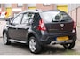 Dacia Sandero stepway 1.6 . airco trekhaak. zeer mooi