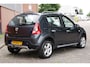 Dacia Sandero stepway 1.6 . airco trekhaak. zeer mooi