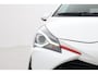 Toyota Yaris 1.0 VVT-i Design Sport | Navigatie | Cruise Control | Clima | Camera | Rijstrooksensor | 15 inch | Privacy glas | Bluetooth | Dakspoiler