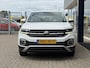 Volkswagen T-Cross 1.0 TSI Style / Adaptieve Cruise-Control / Stoelverwarming / Trekhaak / Apple-Carplay & Android-Auto / LED / Keyless / Dodehoek-Detectie / Climate-Control / DAB Radio-Bluetooth / Getint-Glas / PDC V+A met Camera / 17'' LMV / All-Seasons / ENZ.