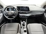Hyundai i20 Premium Sky 1.0 T-GDI 100pk | SCHUIF/KANTELDAK  | 16'' BI-COLOR LM-VELGEN | KEYLESS ENTRY | APPLE CARPLAY / ANDROID AUTO | NAVI PRO |