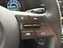 Hyundai i20 Premium Sky 1.0 T-GDI 100pk | SCHUIF/KANTELDAK  | 16'' BI-COLOR LM-VELGEN | KEYLESS ENTRY | APPLE CARPLAY / ANDROID AUTO | NAVI PRO |
