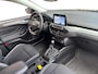 Ford Focus Wagon 1.0 EcoBoost Hybrid Titanium | Trekhaak | Stoel, stuur en voorruitverwarming | Cruise | Climate
