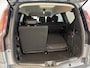 Dacia Jogger 155PK Hybrid Expression 7p. Automaat | DEMO | 7 Zitplaatsen | Camera | Parkeersensoren | Apple CarPlay/Android Auto | Cruise Control | Climate Control | Digital Cockpit | Armsteun | Licht & Regen Sensor |