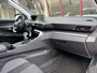 Peugeot 5008 1.2 PureTech Blue Lease Executive 7p | Trekhaak | PDC | Carplay | Cruise | Navi | Volledig onderhoud |