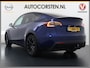 Tesla Model Y RWD 300PK LFP Accu Trekhaak Spoiler 20"lm Warmtepomp Leer PanoDak Navi Premium-Audio Ecc Adap.Cruise Camera's Traffic-Aware-Cruise+Sturen AI FSD-3 Computer SOH 92% Stuur+Stoelverwarming Led Traffic-Aware Cruise Control Toybox Elek.Achterklep 1.600KG Trekgewicht 1e Eigenaar Origineel Nederlandse Auto