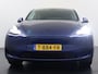 Tesla Model Y RWD 300PK LFP Accu Trekhaak Spoiler 20"lm Warmtepomp Leer PanoDak Navi Premium-Audio Ecc Adap.Cruise Camera's Traffic-Aware-Cruise+Sturen AI FSD-3 Computer SOH 92% Stuur+Stoelverwarming Led Traffic-Aware Cruise Control Toybox Elek.Achterklep 1.600KG Trekgewicht 1e Eigenaar Origineel Nederlandse Auto