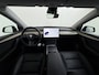 Tesla Model Y RWD 300PK LFP Accu Trekhaak Spoiler 20"lm Warmtepomp Leer PanoDak Navi Premium-Audio Ecc Adap.Cruise Camera's Traffic-Aware-Cruise+Sturen AI FSD-3 Computer SOH 92% Stuur+Stoelverwarming Led Traffic-Aware Cruise Control Toybox Elek.Achterklep 1.600KG Trekgewicht 1e Eigenaar Origineel Nederlandse Auto