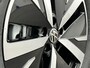 Volkswagen Tiguan Limited Edition 204 pk Plug in Hybride Voordeel van € 3.500,-