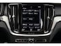 Volvo V60 B3 R-Design | Elektrisch Verstelbare Sportstoelen | Harman Kardon Geluidsinstallatie | Stoelverwarming | Elektrisch Afneembare Trekhaak | Dodehoek Detectie | Adaptieve Cruise Control