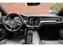 Volvo V60 B3 R-Design | Elektrisch Verstelbare Sportstoelen | Harman Kardon Geluidsinstallatie | Stoelverwarming | Elektrisch Afneembare Trekhaak | Dodehoek Detectie | Adaptieve Cruise Control