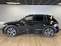 Volkswagen Tiguan 1.5 TSI R-Line Business+ PANO/TREKHAAK/STUURVERWARMING/CARPLAY/LED