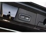 Volvo XC60 T6 350 pk Plug-in hybrid AWD Ultra Dark | Luchtvering | Trekhaak 2.250 kg | BLIS | Stoel-/Stuurverwarming | Getint Glas | Head-up Display | Adaptieve Cruise Control |