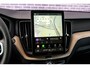 Volvo XC60 T6 350 pk Plug-in hybrid AWD Ultra Dark | Luchtvering | Trekhaak 2.250 kg | BLIS | Stoel-/Stuurverwarming | Getint Glas | Head-up Display | Adaptieve Cruise Control |