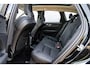 Volvo XC60 2.0 T6 Plug-in hybrid AWD Ultra Dark | Stoel-/Stuurverwarming | Getint Glas | Head-up Display | Adaptieve Cruise Control | Luchtvering | Trekhaak | BLIS |