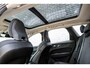 Volvo XC60 T6 350 pk Plug-in hybrid AWD Ultra Dark | Luchtvering | Trekhaak 2.250 kg | BLIS | Stoel-/Stuurverwarming | Getint Glas | Head-up Display | Adaptieve Cruise Control |