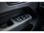 Volvo XC60 T6 350 pk Plug-in hybrid AWD Ultra Dark | Luchtvering | Trekhaak 2.250 kg | BLIS | Stoel-/Stuurverwarming | Getint Glas | Head-up Display | Adaptieve Cruise Control |