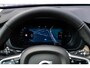 Volvo XC60 T6 350 pk Plug-in hybrid AWD Ultra Dark | Luchtvering | Trekhaak 2.250 kg | BLIS | Stoel-/Stuurverwarming | Getint Glas | Head-up Display | Adaptieve Cruise Control |