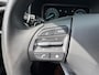 Hyundai Kona Electric EV Comfort 64 kWh / Warmtepomp / SOH 100% / Navigatie / Krell audio / All season banden / Dealeronderhouden / Fabrieksgarantie t/m 03-27 /