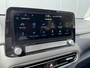 Hyundai Kona Electric EV Comfort 64 kWh / Warmtepomp / SOH 100% / Navigatie / Krell audio / All season banden / Dealeronderhouden / Fabrieksgarantie t/m 03-27 /