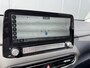 Hyundai Kona Electric EV Comfort 64 kWh / Warmtepomp / SOH 100% / Navigatie / Krell audio / All season banden / Dealeronderhouden / Fabrieksgarantie t/m 03-27 /