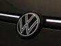 Volkswagen T-Roc 1.5 eTsi R-Line First Edition 150PK DSG Pano-Schuifdak, Trekhaak, Black Style, 20" LM Velgen, Keyless, Side Asisst, Matrix LED-Verlichting, Achteruitrijcamera