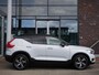Volvo XC40 1.5 T3 Momentum Business | Zwart dak | Navigatie | Adaptieve Cruise control | Camera | Elektrische achterklep | Elektrisch verstelbare stoelen met geheugen