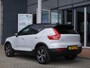 Volvo XC40 1.5 T3 Momentum Business | Zwart dak | Navigatie | Adaptieve Cruise control | Camera | Elektrische achterklep | Elektrisch verstelbare stoelen met geheugen