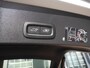 Volvo XC40 1.5 T3 Momentum Business | Zwart dak | Navigatie | Adaptieve Cruise control | Camera | Elektrische achterklep | Elektrisch verstelbare stoelen met geheugen