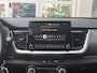 Kia Stonic DynamicLine 1.0 T-GDi MHEV | LED-koplampen | Cruise Control | Achteruitrijcamera | Dakrails | lichtmetalen velgen | Digitaal Dashboard Appel CarPlay/Android Auto | Climate Control |