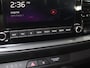 Kia Stonic DynamicLine 1.0 T-GDi MHEV | LED-koplampen | Cruise Control | Achteruitrijcamera | Dakrails | lichtmetalen velgen | Digitaal Dashboard Appel CarPlay/Android Auto | Climate Control |