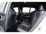 Volvo XC40 Recharge Plus 70 kWh | Adaptieve Cruise Control | Dodehoek Detectie | Stoel en Stuurverwarming | 20” | Nubuck Bekleding |
