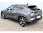 Ford Mustang Mach-E Premium AWD 75kWh/269pk vierwielaandrijving ! ELEKTRISCH ! Fabrieksgarantie t/m 29-06-2029 ! Panoramadak, Winter pakket, B&O soundsystem, Camera, 19" LMV, Adaptieve Cruise Control, Metallic lak, Side assist, LED verlichting etc.