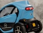 Renault Twizy Life (45 KMH, BROMMER KENTEKEN, ZWART LEDER, PARKEERSENSOREN, SPORTSTOEL, NIEUWSTAAT)