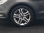 Ford Galaxy 2.0 Titanium Automaat 7 Persoons 241pk Dealer O.H. | Panodak | Adaptive Cruise | Camera | Alcantara Sportstoelen Memory & Verwarmd | Stuur Verwarmd | Apple Carplay | LED Koplampen | Navigatie |