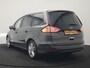 Ford Galaxy 2.0 Titanium Automaat 7 Persoons 241pk Dealer O.H. | Panodak | Adaptive Cruise | Camera | Alcantara Sportstoelen Memory & Verwarmd | Stuur Verwarmd | Apple Carplay | LED Koplampen | Navigatie |