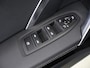 BMW iX1 xDrive30 Launch Edition 67 kWh | M-Pakket | Harman/Kardon Audio | Sportstoelen | Ele.wegklapbare trekhaak | Curved Display | Panoramadak | HUD | Camera | DAB | Apple CarPlay | Ele. kofferdeksel |