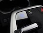 BMW iX1 xDrive30 Launch Edition 67 kWh | M-Pakket | Harman/Kardon Audio | Sportstoelen | Ele.wegklapbare trekhaak | Curved Display | Panoramadak | HUD | Camera | DAB | Apple CarPlay | Ele. kofferdeksel |