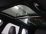 BMW iX1 xDrive30 Launch Edition 67 kWh | M-Pakket | Harman/Kardon Audio | Sportstoelen | Ele.wegklapbare trekhaak | Curved Display | Panoramadak | HUD | Camera | DAB | Apple CarPlay | Ele. kofferdeksel |
