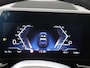 BMW iX1 xDrive30 Launch Edition 67 kWh | M-Pakket | Harman/Kardon Audio | Sportstoelen | Ele.wegklapbare trekhaak | Curved Display | Panoramadak | HUD | Camera | DAB | Apple CarPlay | Ele. kofferdeksel |