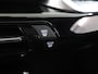 BMW iX1 xDrive30 Launch Edition 67 kWh | M-Pakket | Harman/Kardon Audio | Sportstoelen | Ele.wegklapbare trekhaak | Curved Display | Panoramadak | HUD | Camera | DAB | Apple CarPlay | Ele. kofferdeksel |