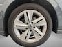 Volkswagen Golf 1.0 eTSI 110pk DSG Life · Camera · Apple/Android Car Play · Navigatie · Sfeerverlichting · 16'' Inch · Garantie t/m 04-02-2028 of 100.000km