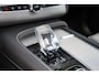 Volvo XC90 T8 Recharge AWD R-Design Long Range 7p. | SOH 99% | Alcantara hemelbekleding | Head-Up | Trekhaak | 7-Persoons | Lederen interieur | 22 inch | Harman Kardon | Adaptieve cruise control | Stoel en stuurwielverwarming | Standkachel |